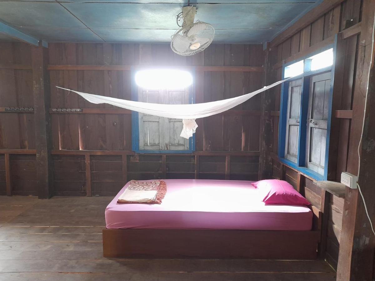 Ta'S Dorm Dondet Hostel Don Det Bagian luar foto