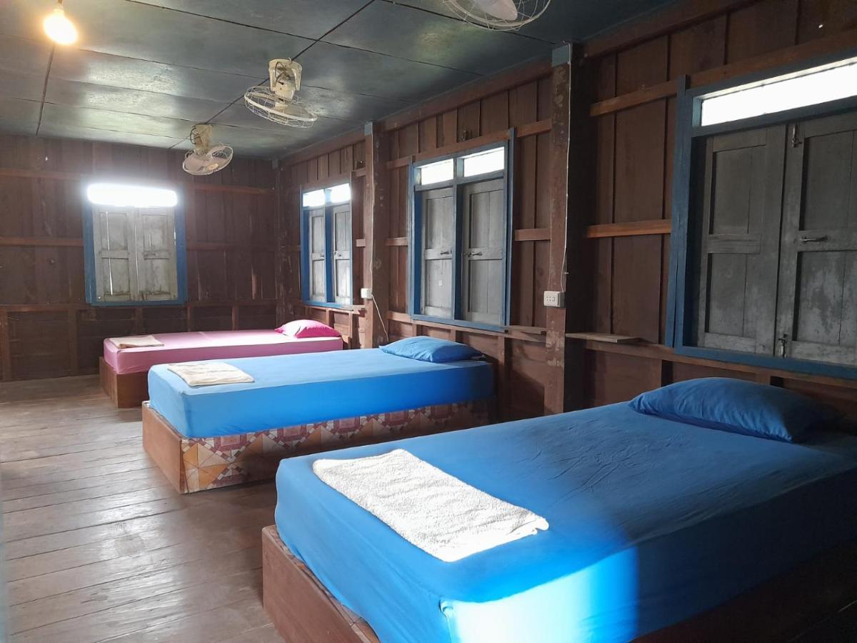 Ta'S Dorm Dondet Hostel Don Det Bagian luar foto